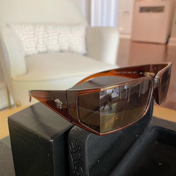 ❌SOLD❌Versace Sunglasses - Picture 8 of 9